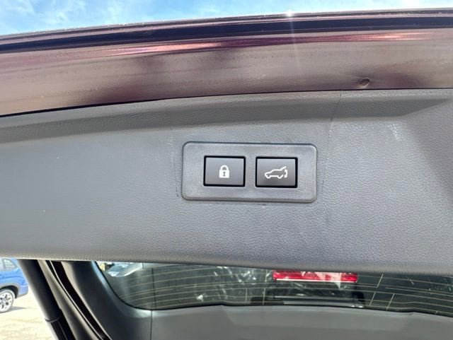 Certified 2025 Subaru Outback Limited AWD/4WD image 18