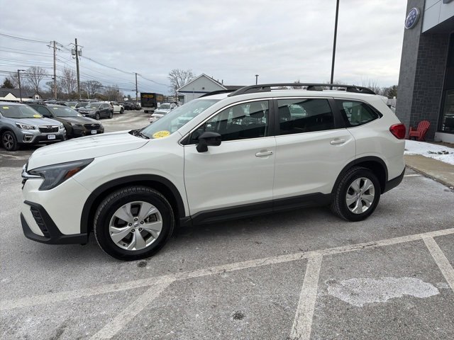 Used 2023 Subaru Ascent 8-Passenger image 2
