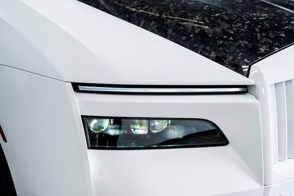 Used 2024 Rolls-Royce Spectre w/ Spectre Launch Package image 23