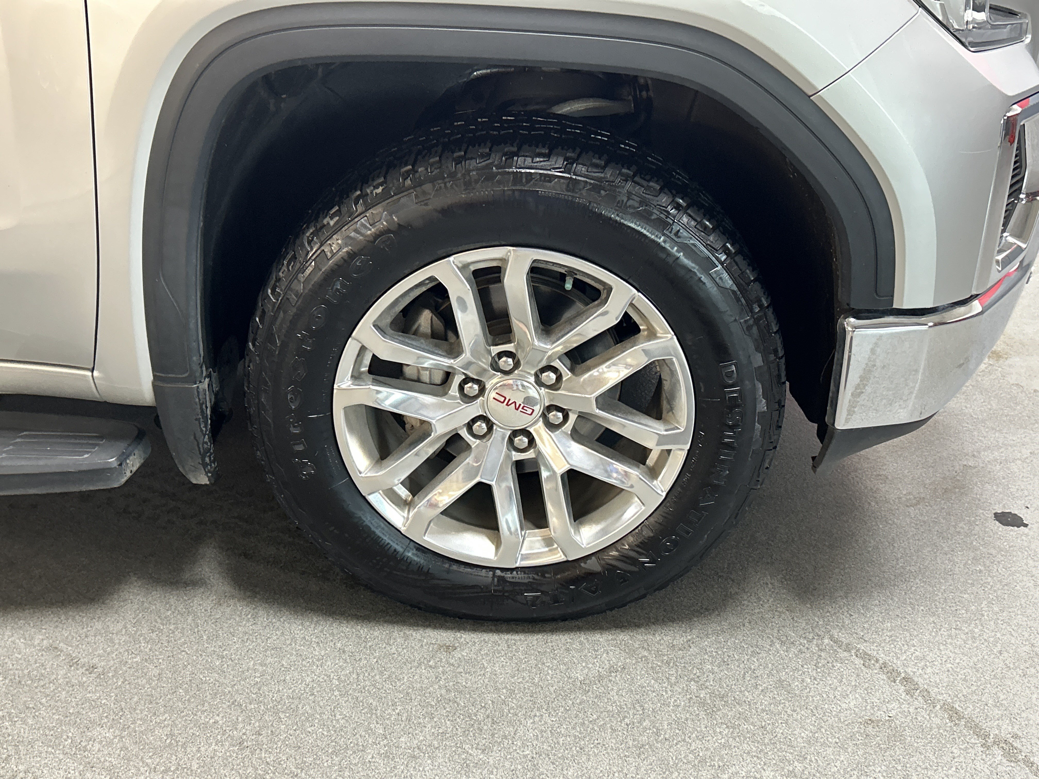 Used 2020 GMC Sierra 1500 SLT w/ SLT Premium Plus Package AWD/4WD image 13
