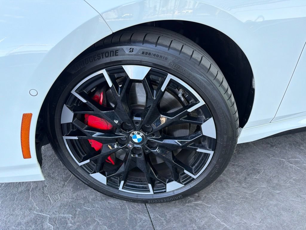 Used 2025 BMW M235i xDrive w/ M Sport Professional Package AWD/4WD image 5