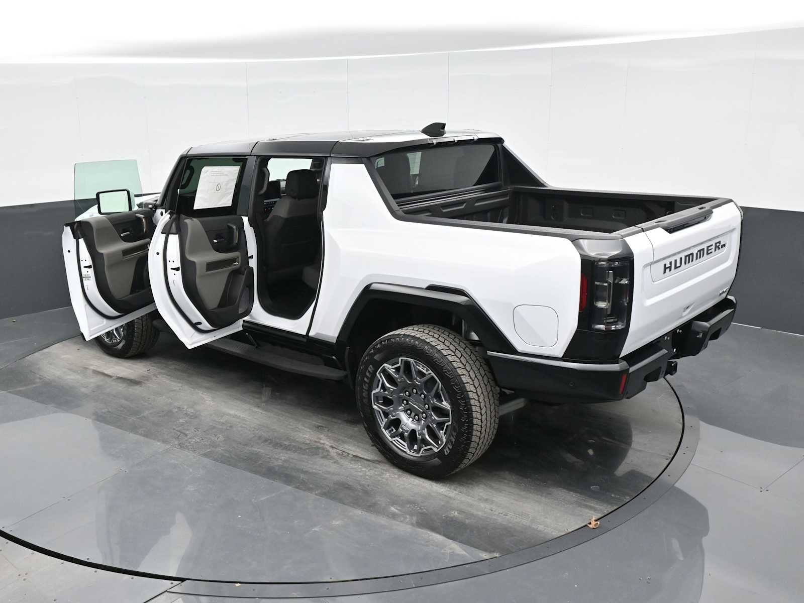 New 2025 GMC Hummer EV 3X AWD/4WD image 40