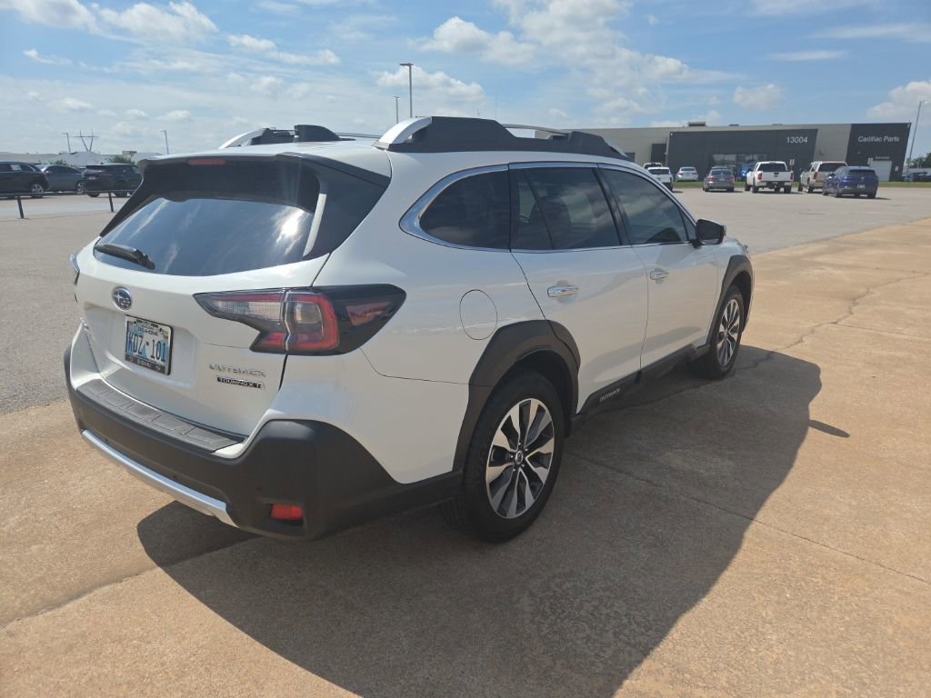 Used 2025 Subaru Outback Touring XT AWD/4WD image 3
