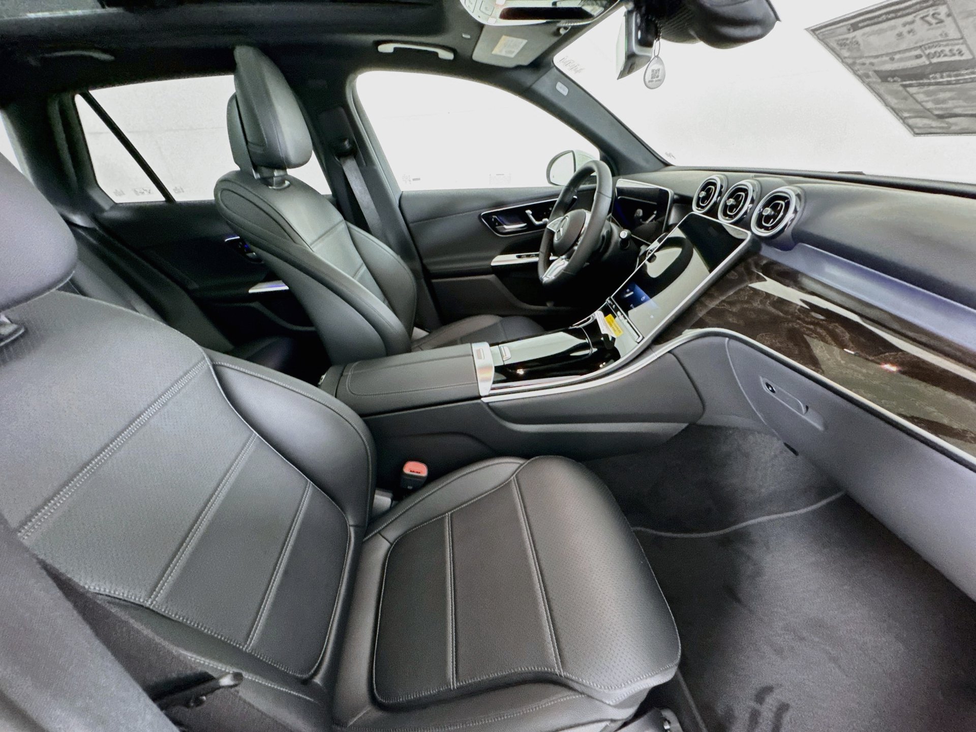 New 2027 Mercedes-Benz GLC 300 image 30