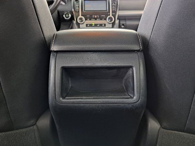 Used 2012 Toyota Camry SE w/ Leather Pkg image 26