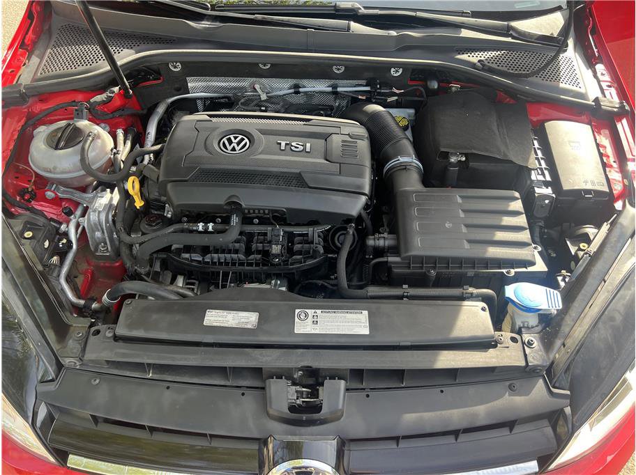 Used 2016 Volkswagen Golf S FWD image 16