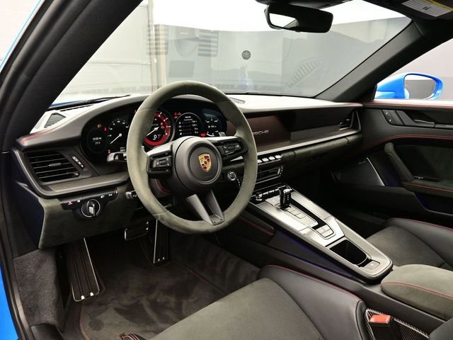 Certified 2024 Porsche 911 Carrera GTS RWD image 4