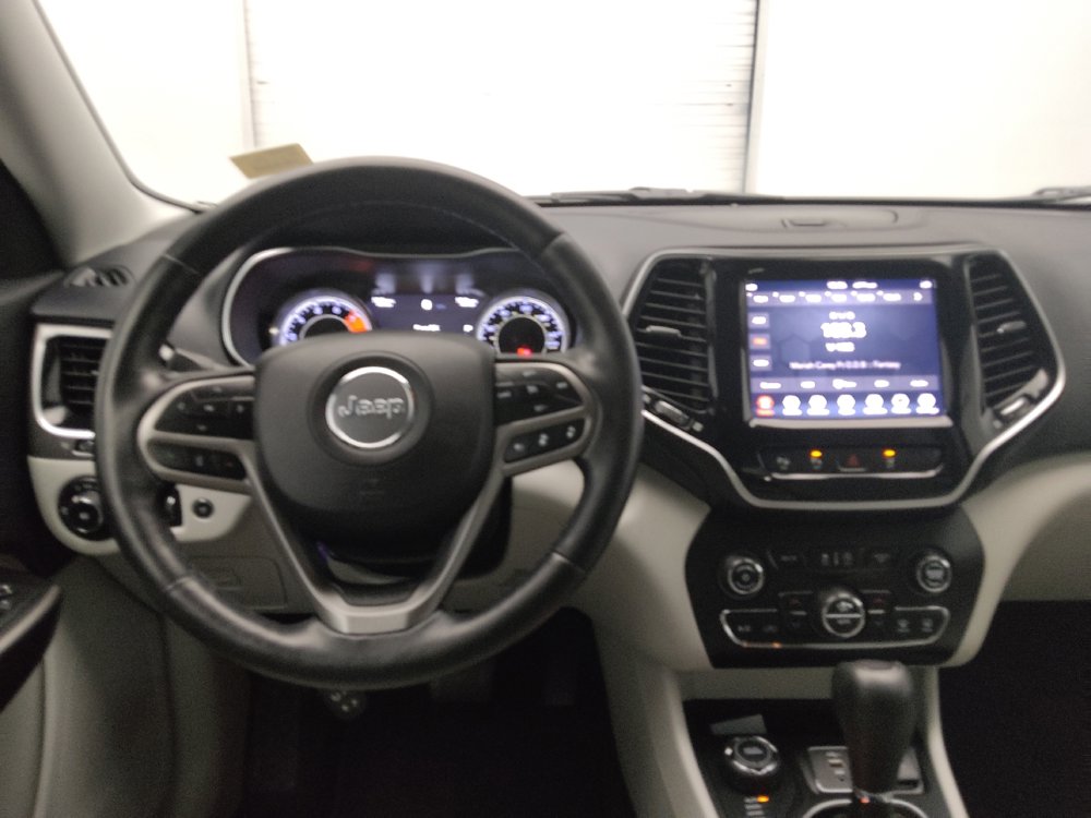 Used 2019 Jeep Cherokee Limited w/ Luxury Group AWD/4WD image 22