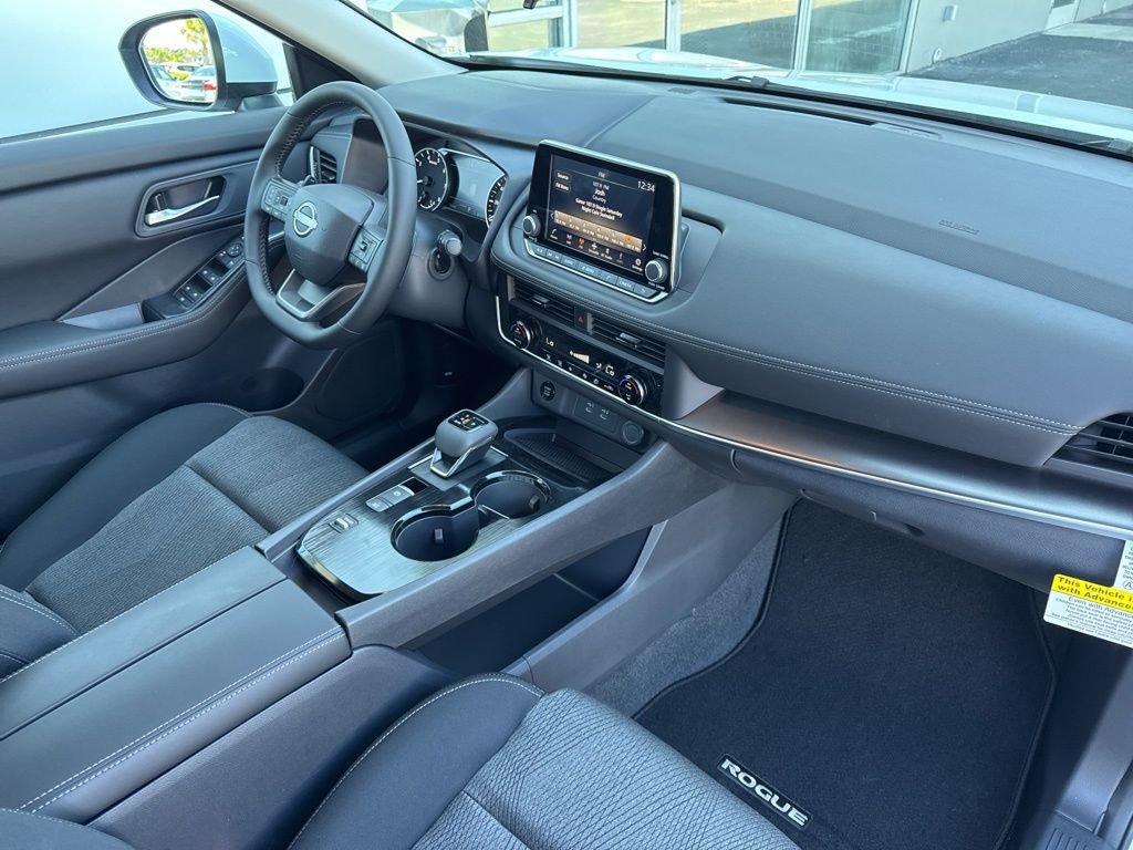 New 2026 Nissan Rogue SV FWD image 18