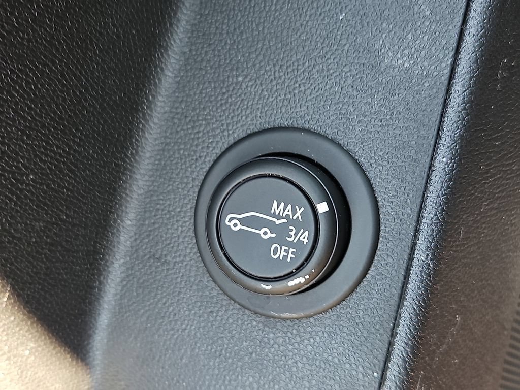 Used 2021 Chevrolet Equinox LT FWD image 26