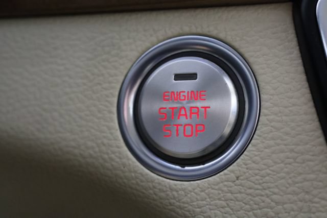 Used 2019 Kia Cadenza Technology FWD image 17