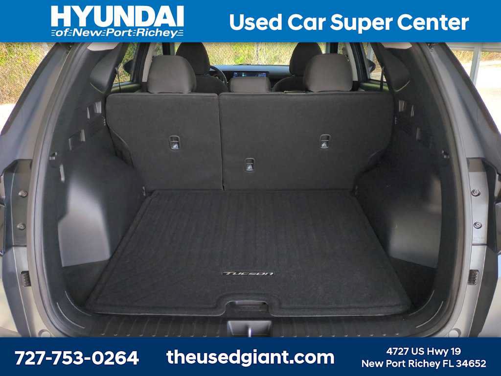 Certified 2025 Hyundai Tucson SEL FWD image 12