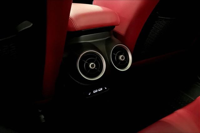 Used 2022 Alfa Romeo Stelvio Veloce image 34