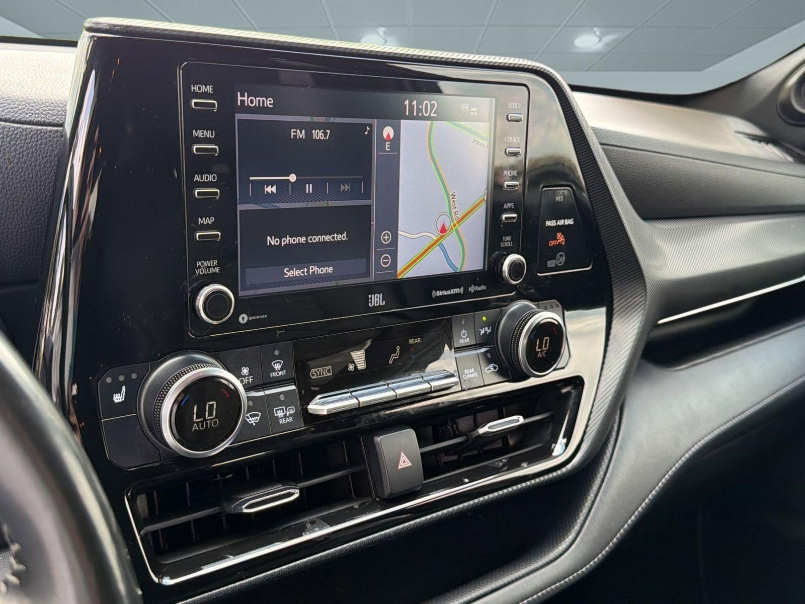 Used 2021 Toyota Highlander XSE FWD image 23