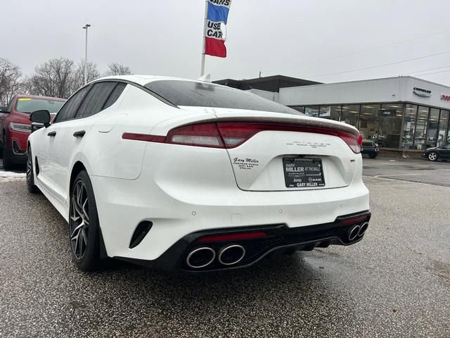 Used 2023 Kia Stinger GT-Line w/ Sun & Sound Package image 5
