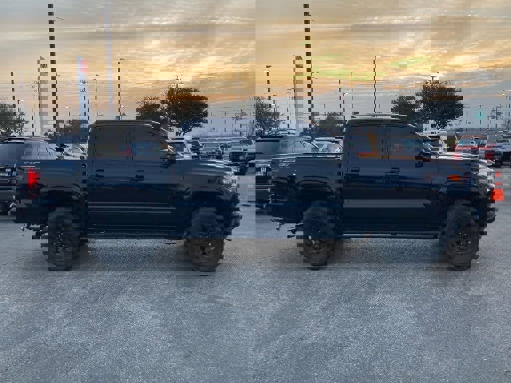 Used 2023 Toyota Tacoma SR image 4