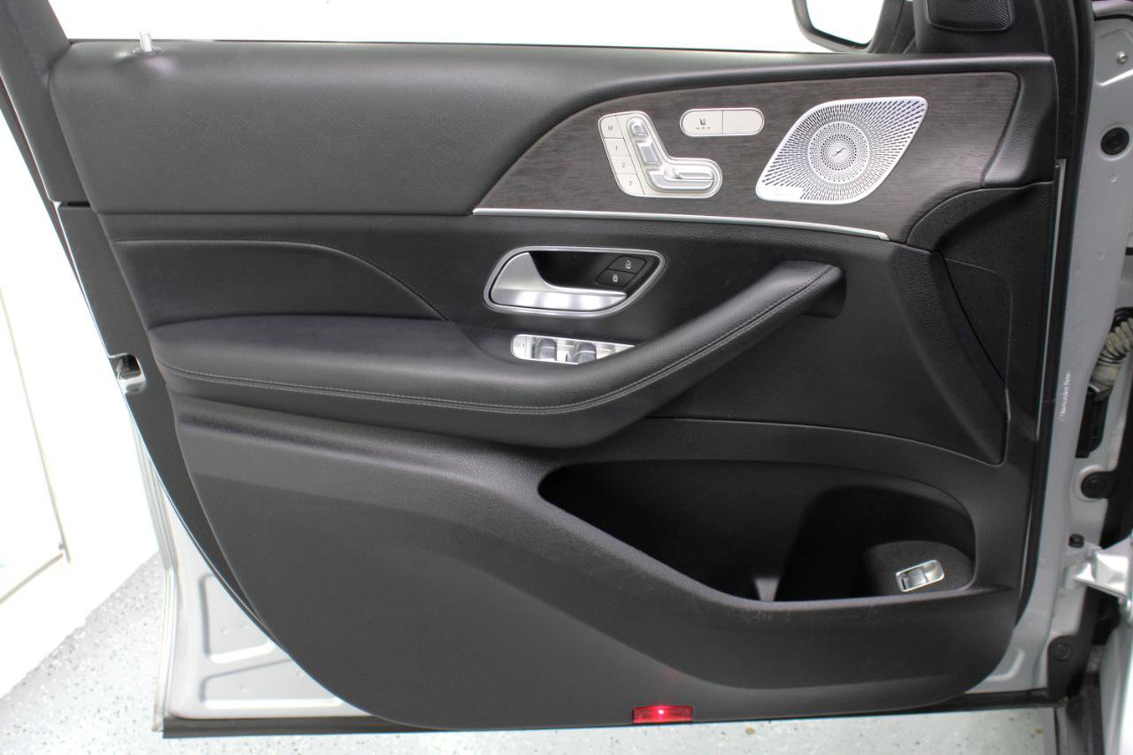 Used 2020 Mercedes-Benz GLE 350 4MATIC w/ Premium Package image 36