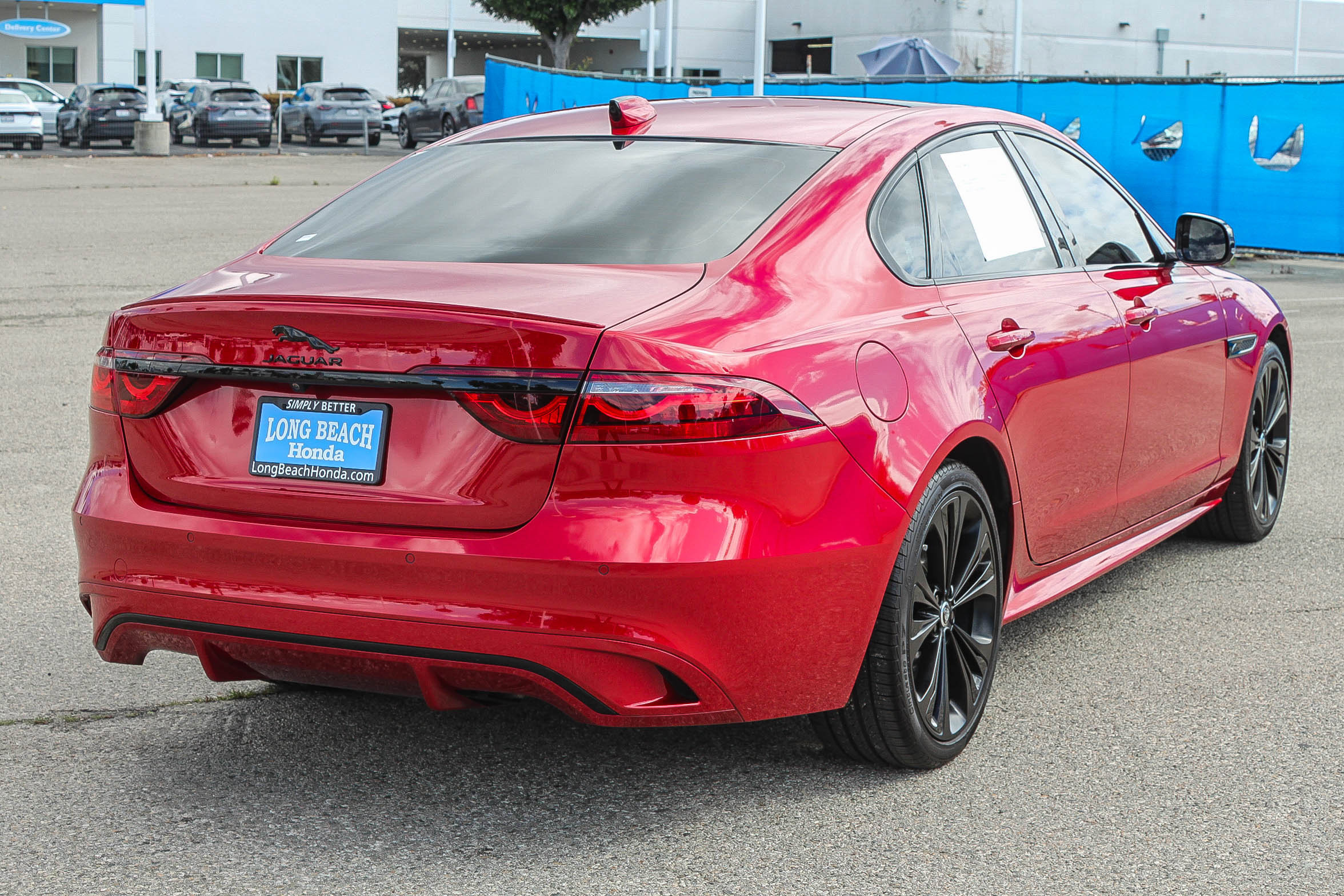 Used 2024 Jaguar XF R-Dynamic SE image 9