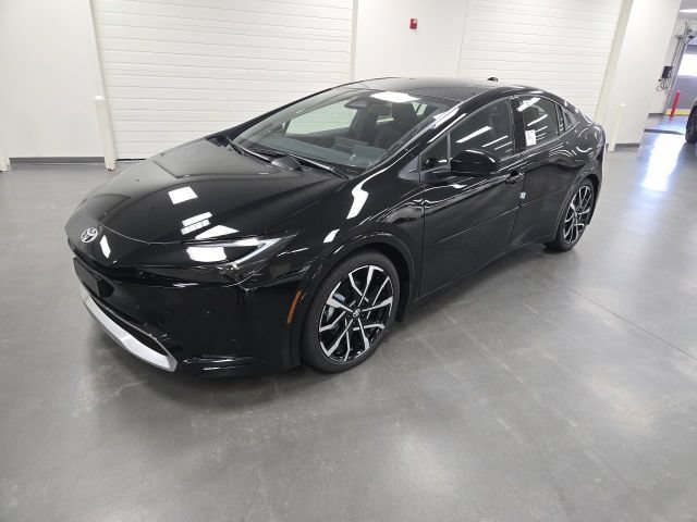 New 2027 Toyota Prius Plug-In Hybrid FWD image 2