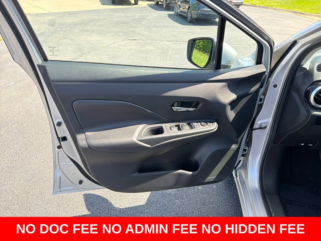 Used 2025 Nissan Versa SV FWD image 12
