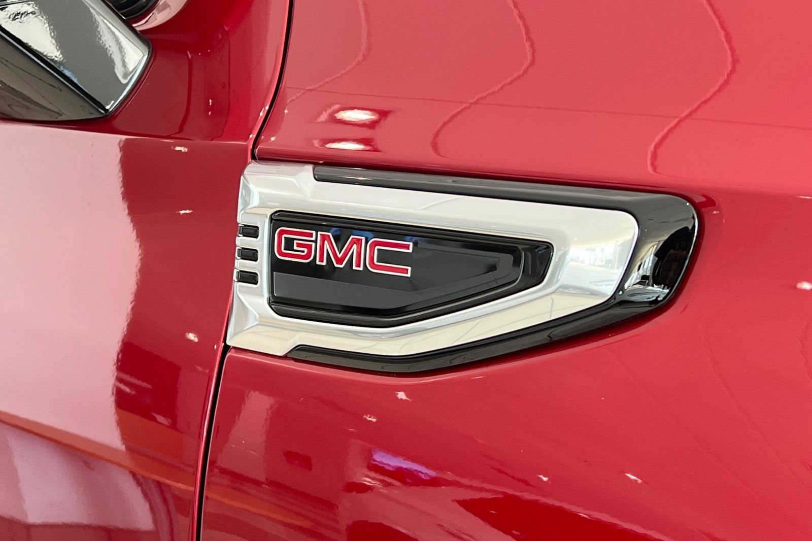 New 2026 GMC Yukon Denali AWD/4WD image 3
