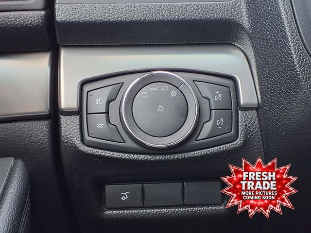 Used 2018 Ford Explorer XLT w/ Equipment Group 202A FWD image 19