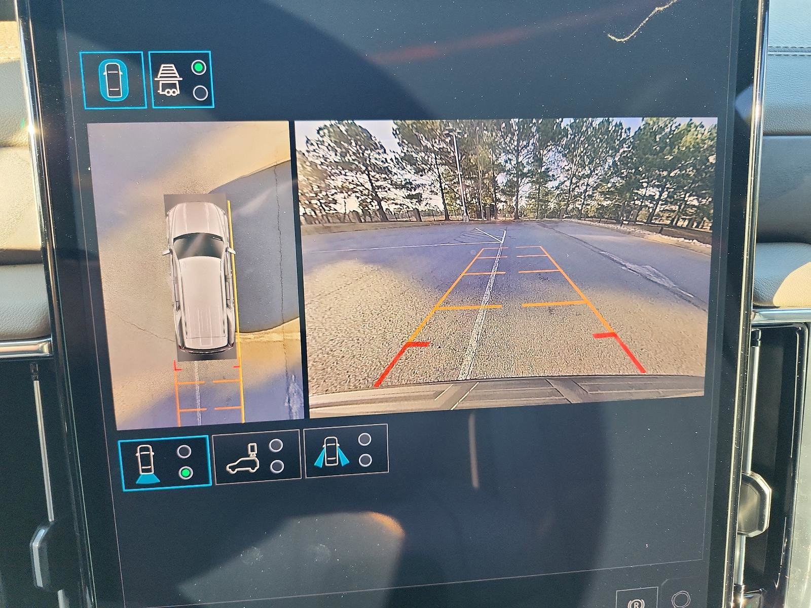 New 2026 GMC Yukon Denali w/ Sun & Power Step Package image 16