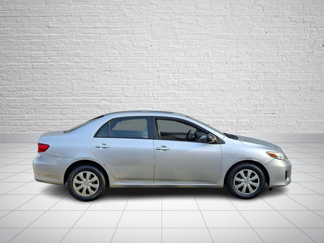 Used 2011 Toyota Corolla LE w/ Preferred Accessory Pkg FWD image 7