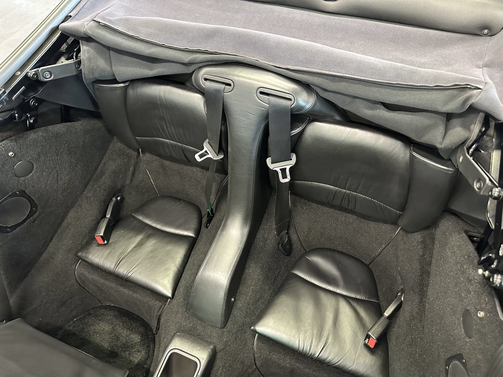 Used 1998 Porsche 911 Carrera RWD image 64