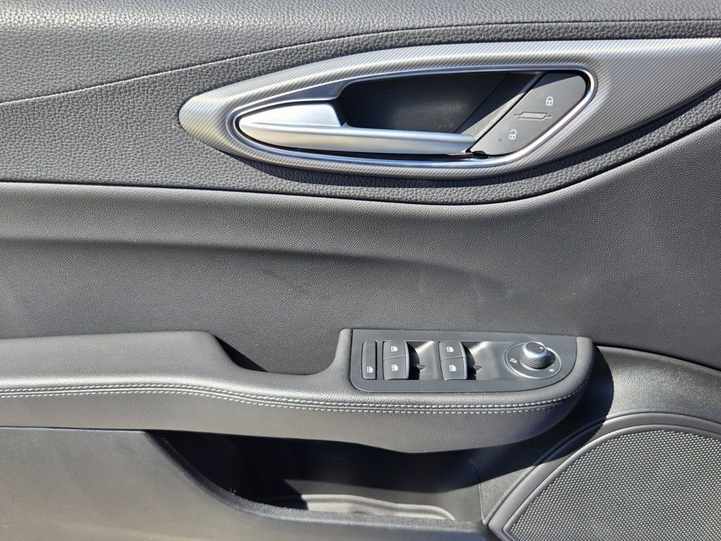 New 2025 Alfa Romeo Giulia w/ Driving Assist Package image 16