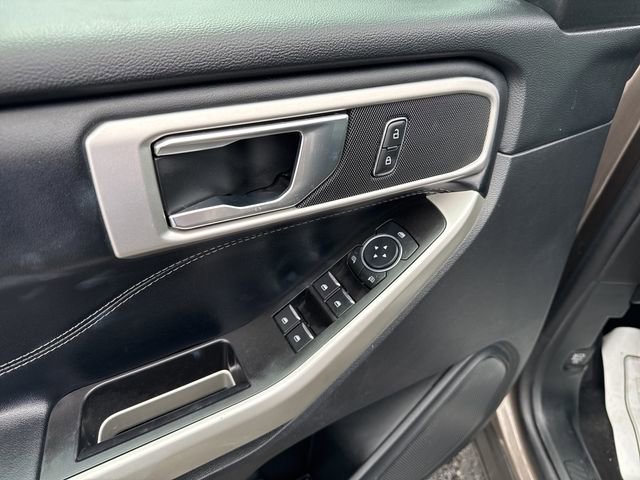 Used 2021 Ford Explorer XLT image 10