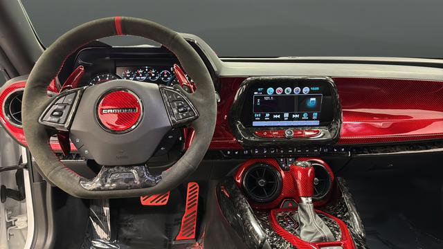 Used 2017 Chevrolet Camaro SS RWD image 11