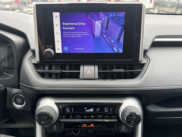 Used 2025 Toyota RAV4 XLE FWD image 16