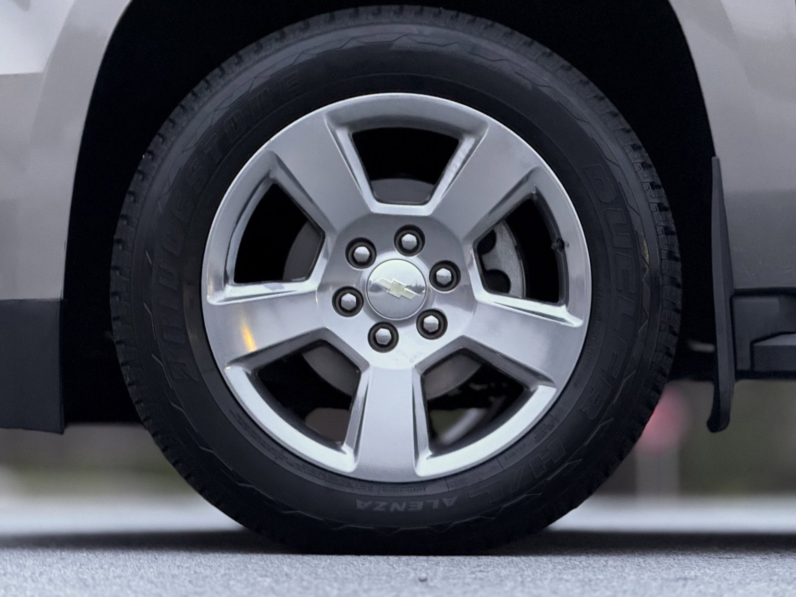 Used 2018 Chevrolet Tahoe LS w/ All-Season Package image 17