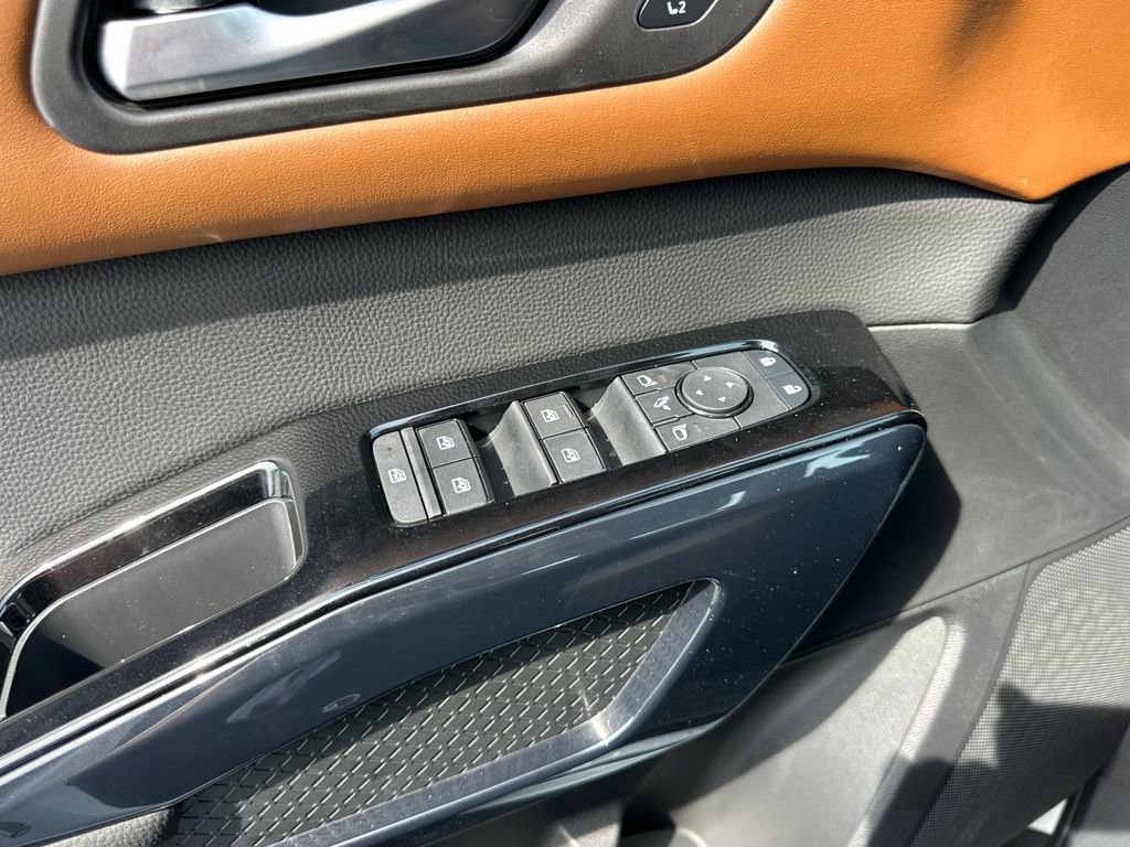 New 2026 Nissan Pathfinder Platinum AWD/4WD image 10