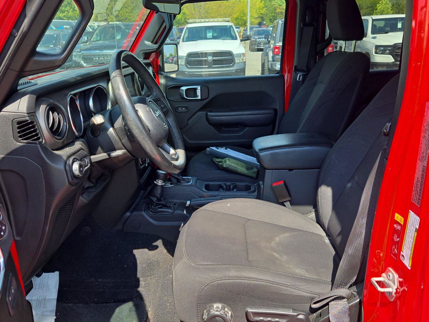 Used 2022 Jeep Wrangler Unlimited Sport AWD/4WD image 15