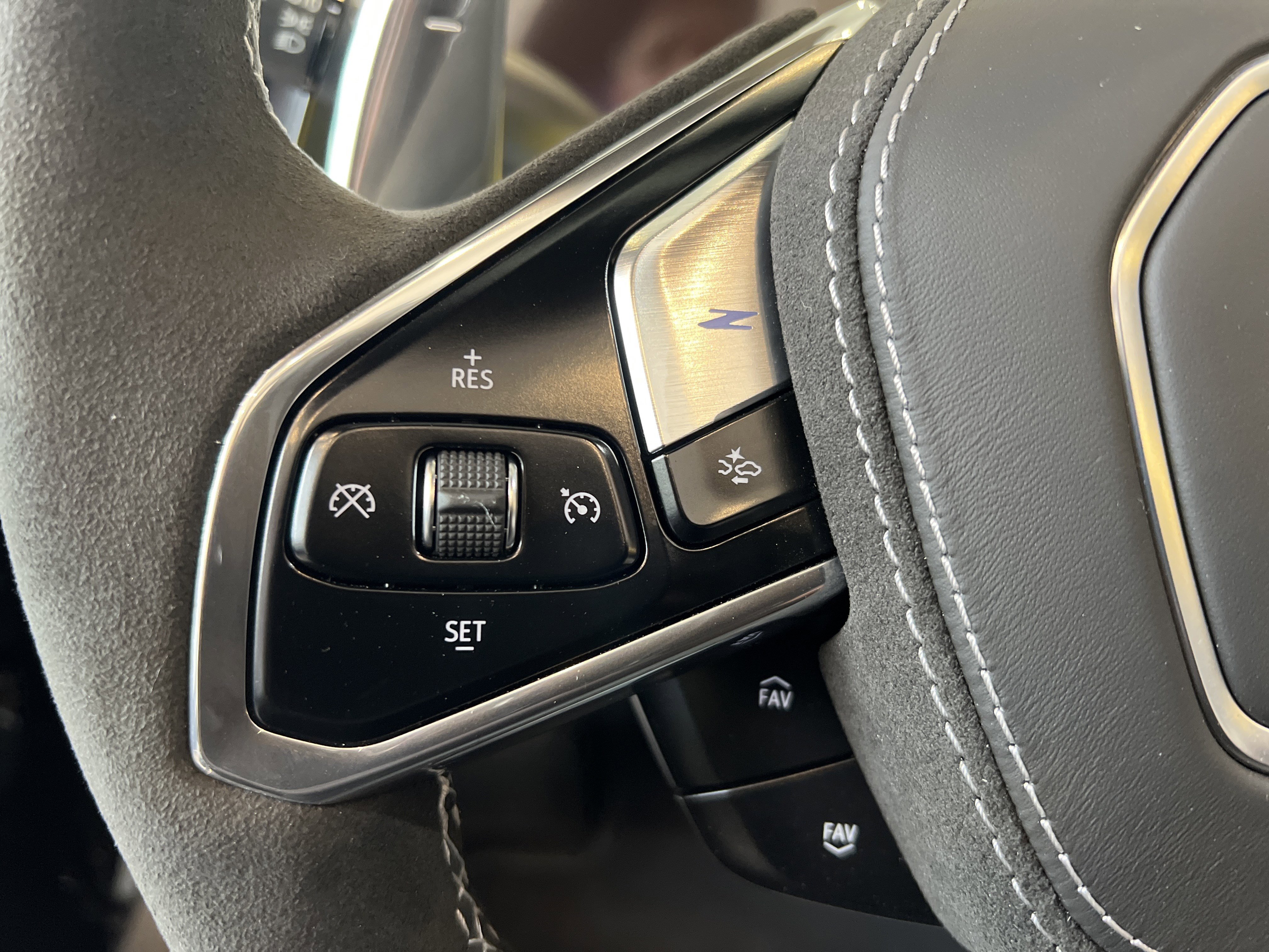 New 2026 Chevrolet Corvette Z06 w/ LPO, Roadside Safety Package image 28