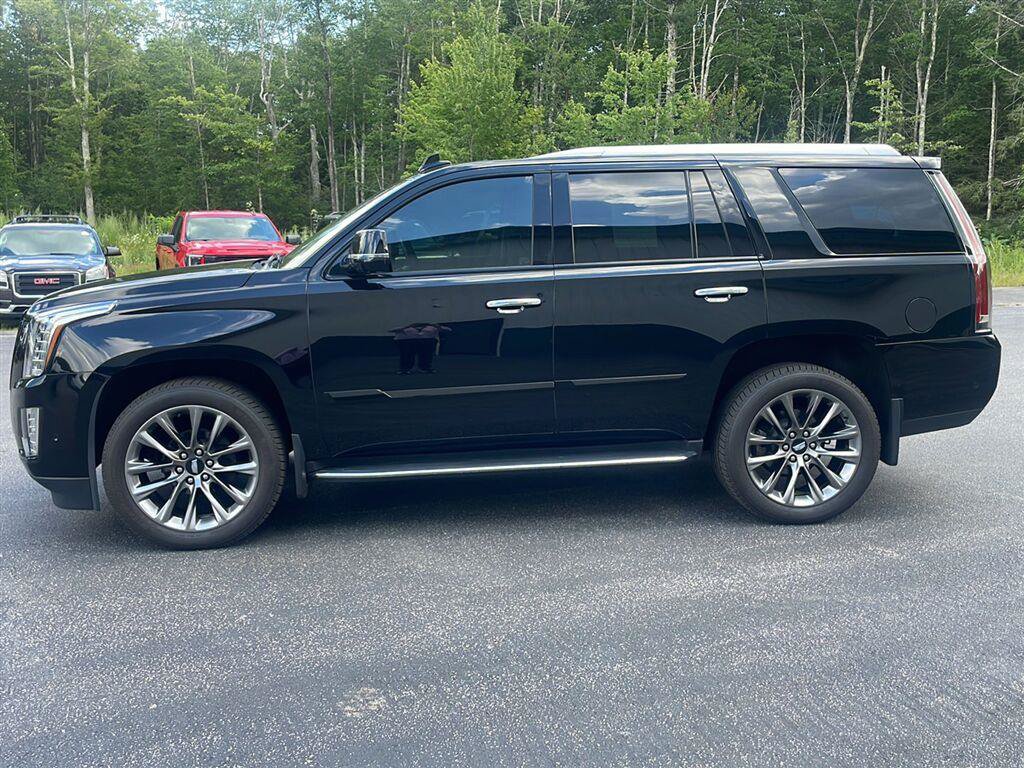 Certified 2020 Cadillac Escalade Premium Luxury w/ Escalade Sport Edition AWD/4WD image 2
