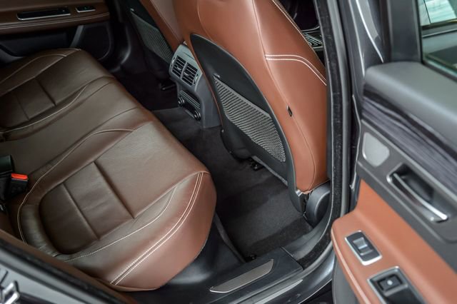 Used 2018 Jaguar XF S image 42