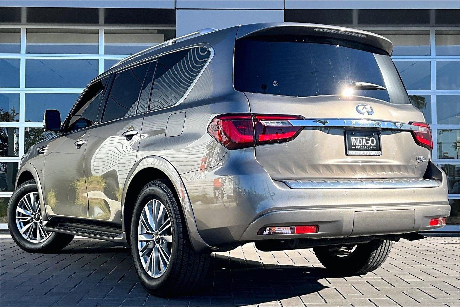 Used 2019 INFINITI QX80 Luxe image 12