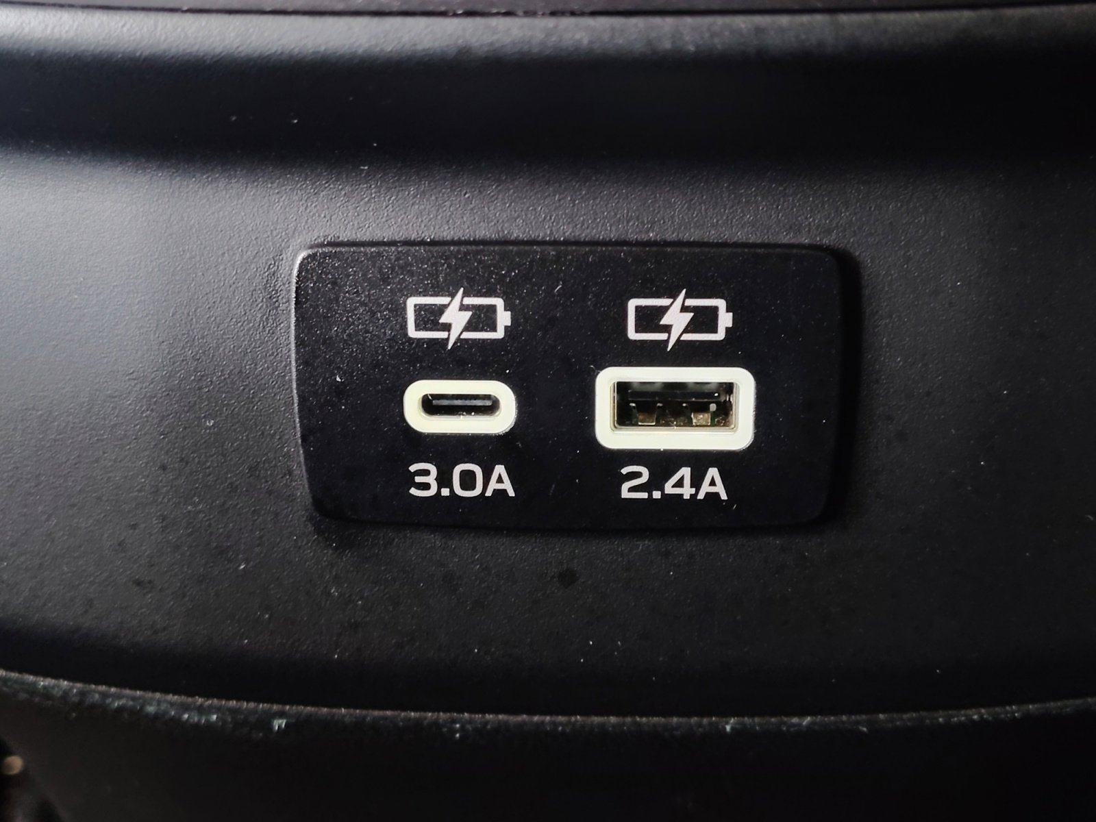 Used 2025 Subaru Outback Onyx Edition AWD/4WD image 32
