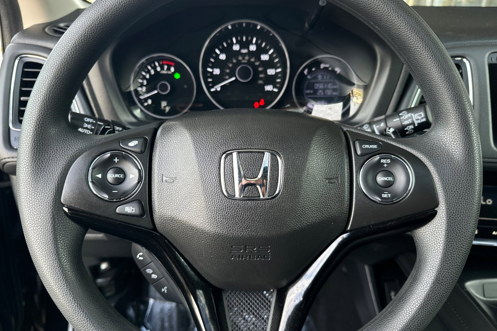 Used 2018 Honda HR-V EX image 25