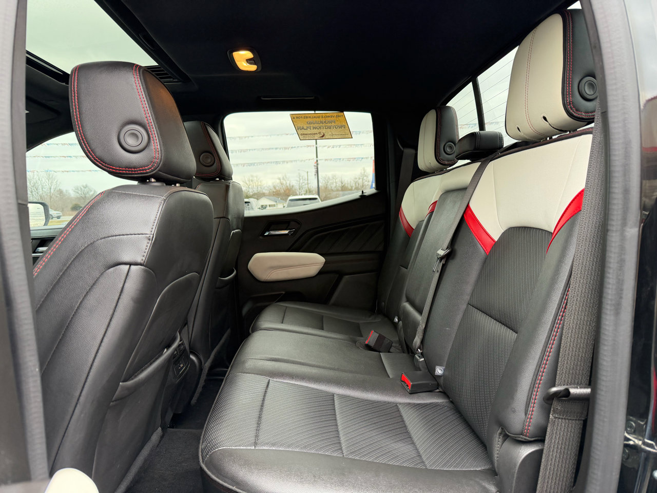 Used 2023 GMC Canyon AT4X image 17