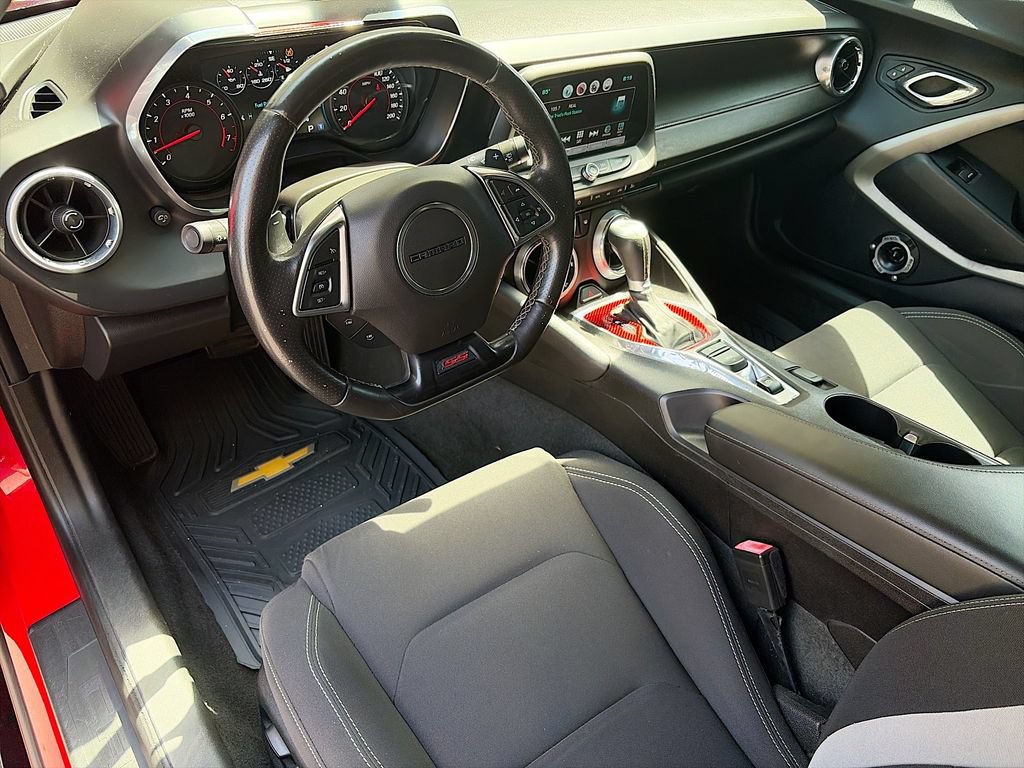 Used 2016 Chevrolet Camaro SS RWD image 9