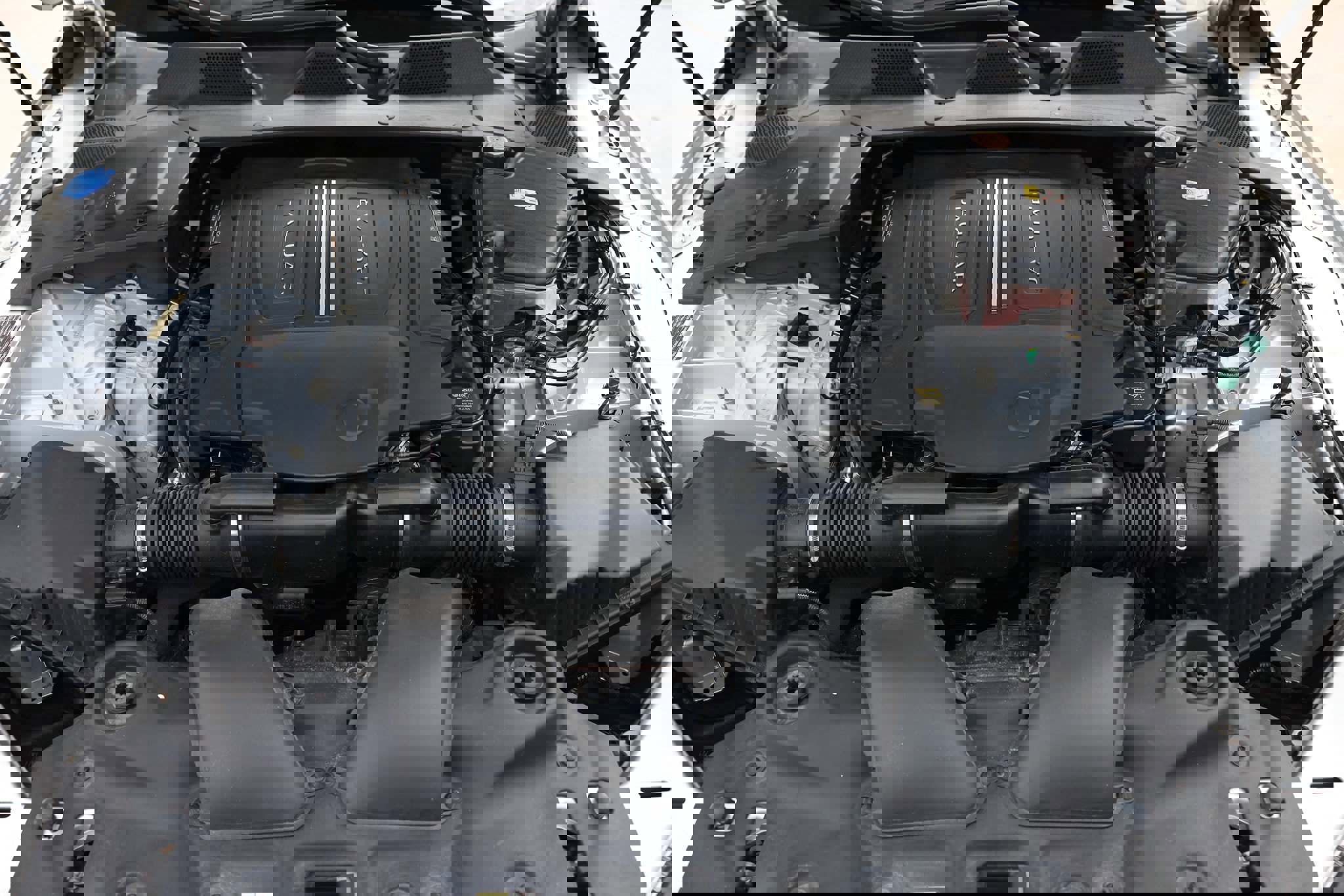 Used 2019 Jaguar XJ R-Sport image 23