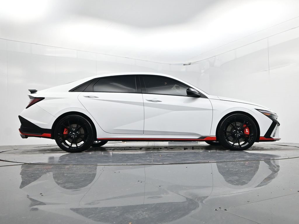 Used 2025 Hyundai Elantra N Base image 47