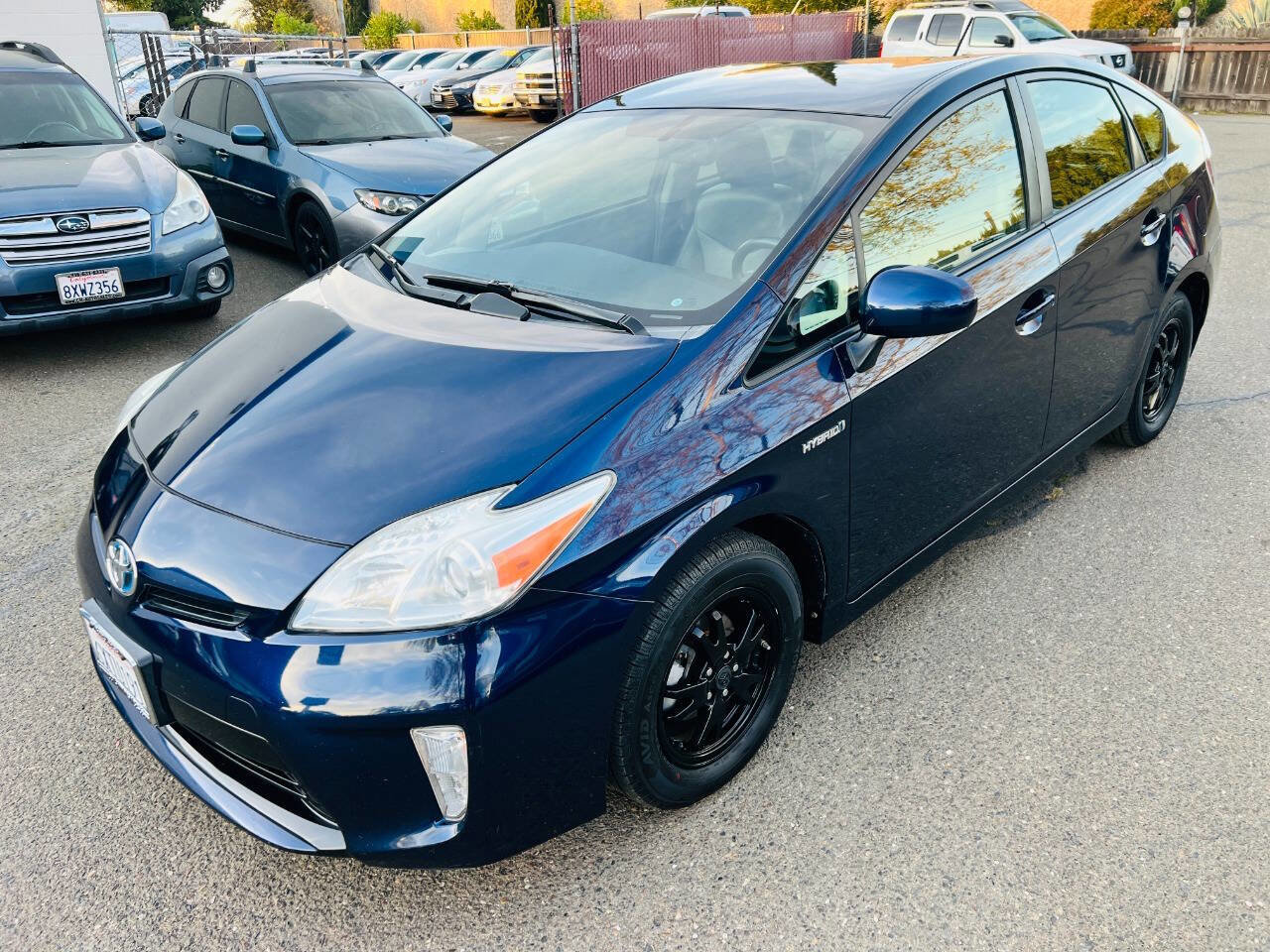 Used 2013 Toyota Prius Four FWD image 1