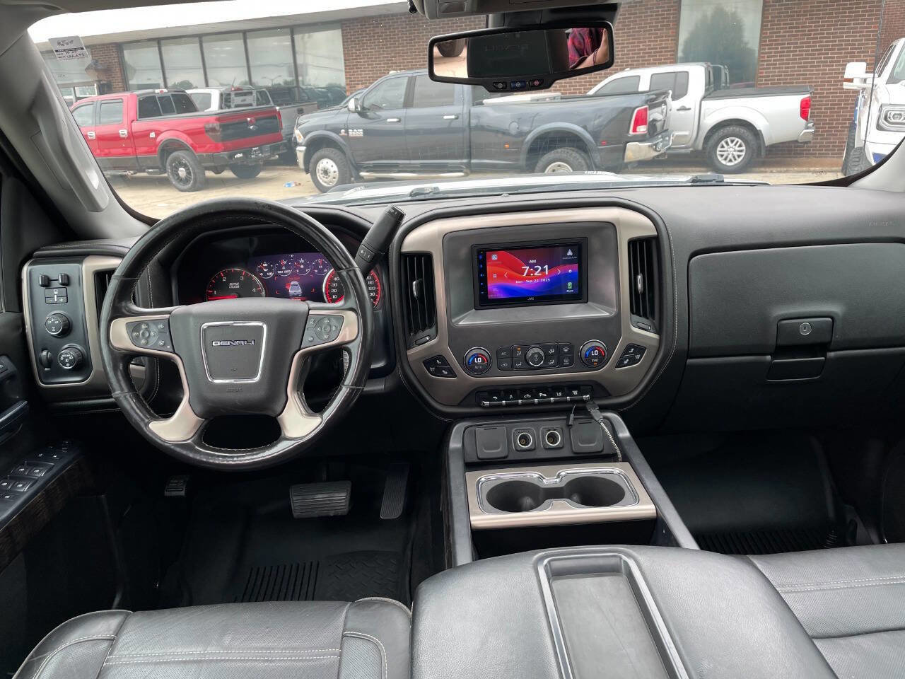 Used 2015 GMC Sierra 3500 Denali w/ Duramax Plus Package image 24