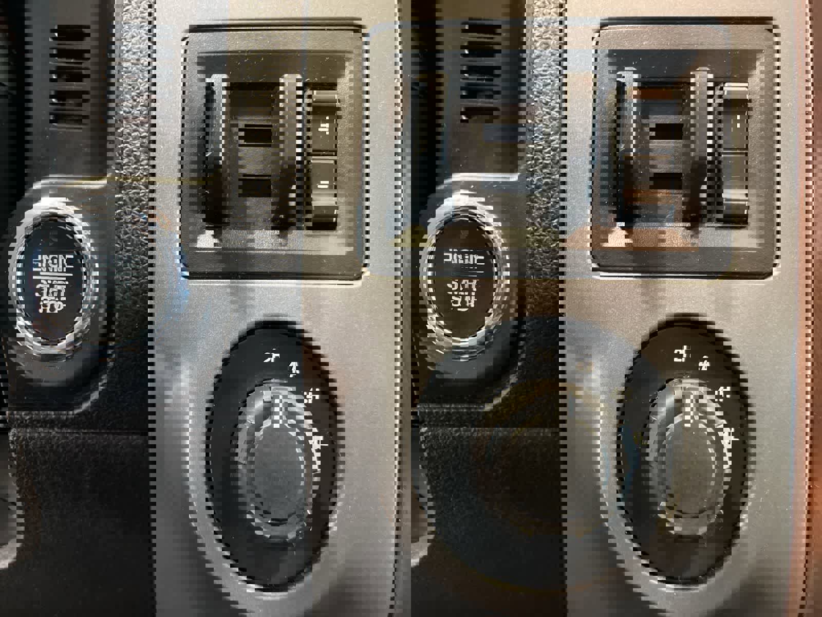 Used 2017 Ford Expedition EL Platinum image 20