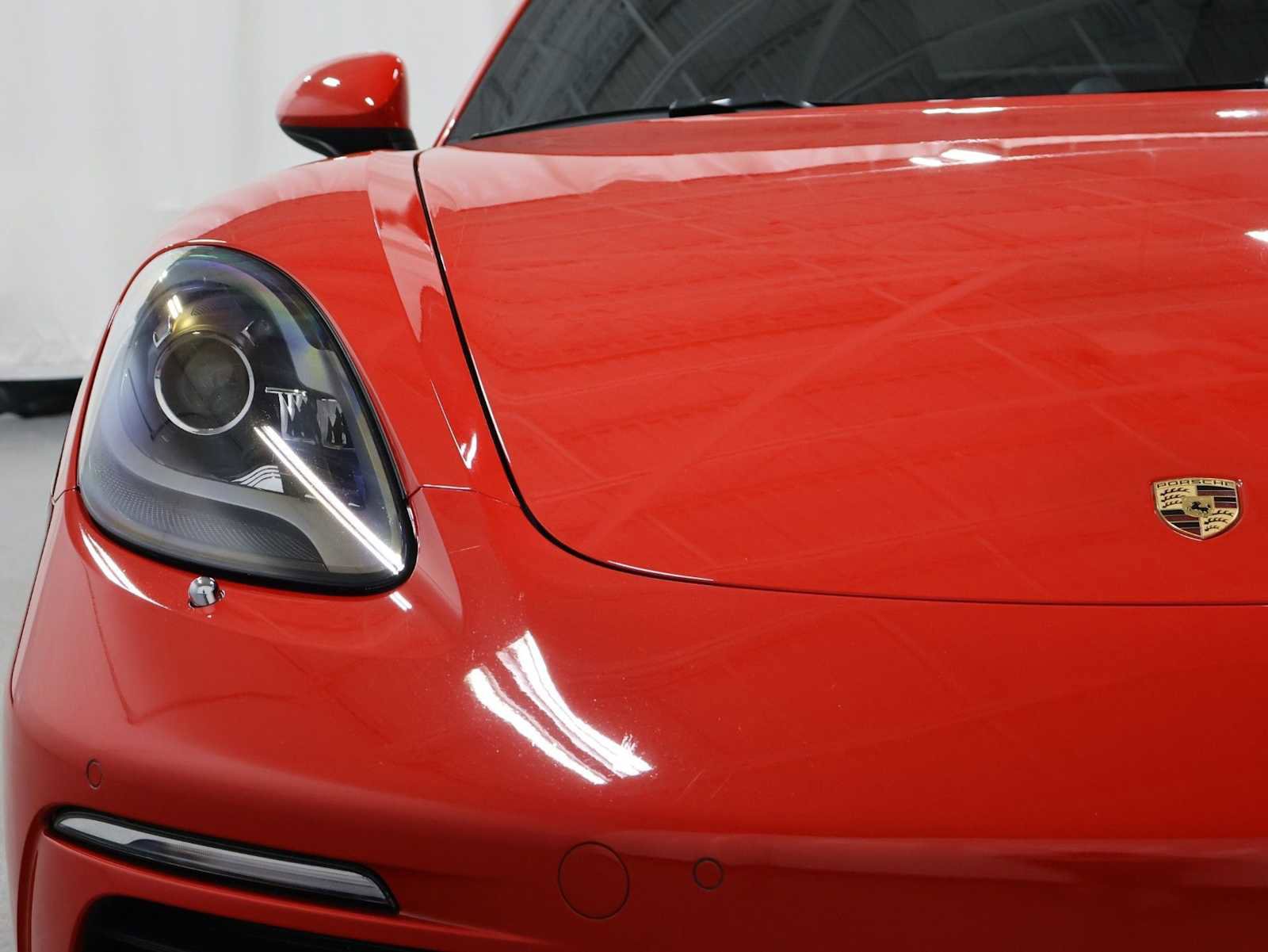Used 2018 Porsche 718 Cayman RWD image 14